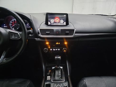 Used 2018 MAZDA MAZDA3 Grand Touring image 20
