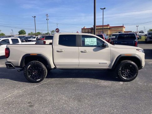 New 2026 GMC Canyon Elevation RWD image 2