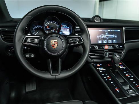 New 2025 Porsche Macan image 19