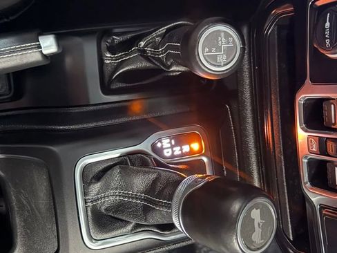 Used 2022 Jeep Wrangler Unlimited Sahara w/ Cold Weather Group AWD/4WD image 32