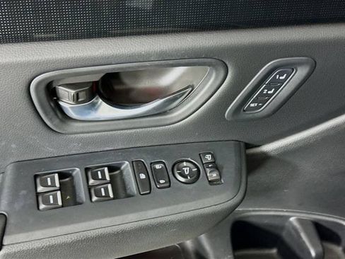 Used 2025 Honda Pilot Black Edition image 18