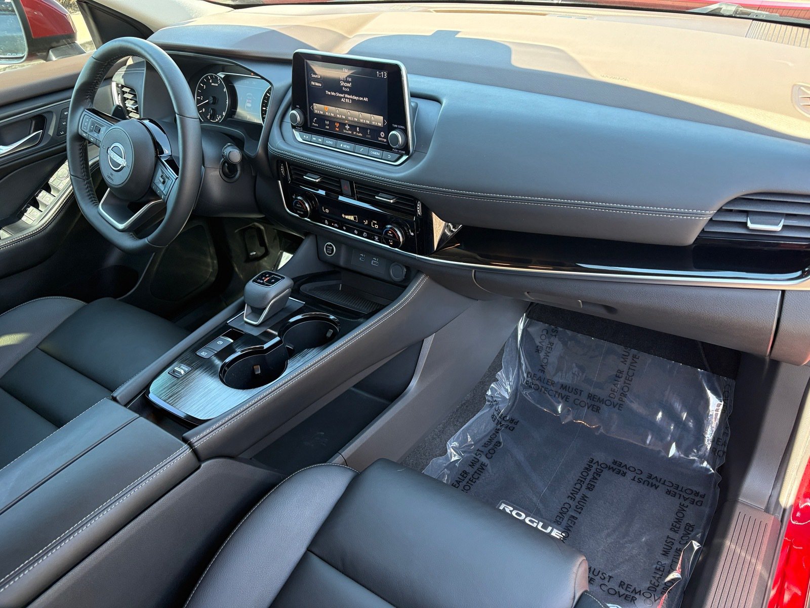 Used 2023 Nissan Rogue SL FWD image 10