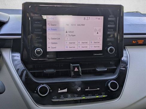 Used 2022 Toyota Corolla L FWD image 14