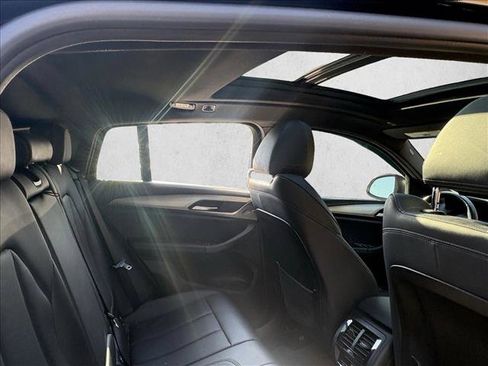 Used 2022 BMW X4 xDrive30i image 19