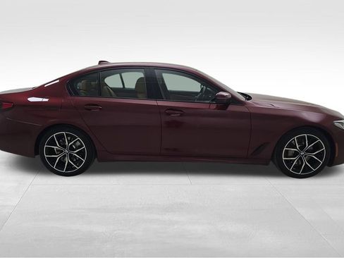 Certified 2023 BMW 530i xDrive w/ M Sport Package AWD/4WD image 10
