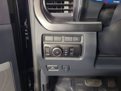 Used 2023 Ford F250 Lariat w/ Lariat Ultimate Package image 15