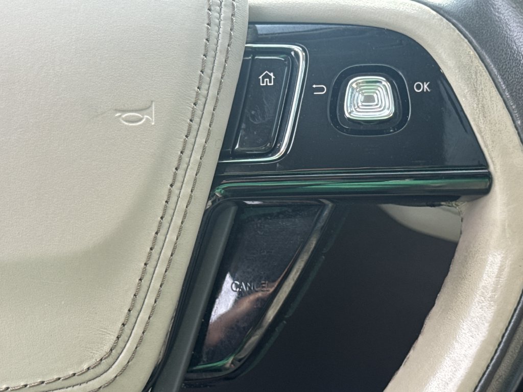 Used 2022 Lincoln Aviator Reserve w/ Elements Package Plus RWD image 28