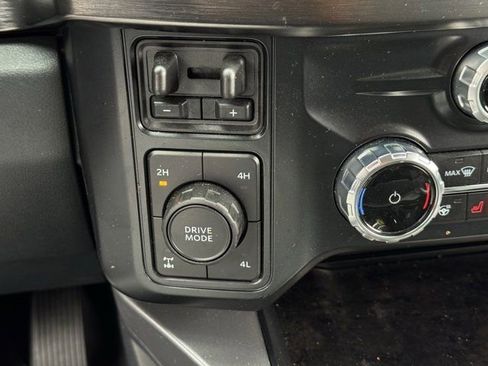 Used 2024 Ford F250 Lariat w/ Black Appearance Package image 21