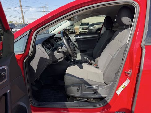 Used 2017 Volkswagen Golf Wolfsburg Edition FWD image 9