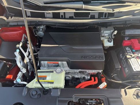 Used 2019 Nissan Leaf SL w/ SL Technology Package image 28