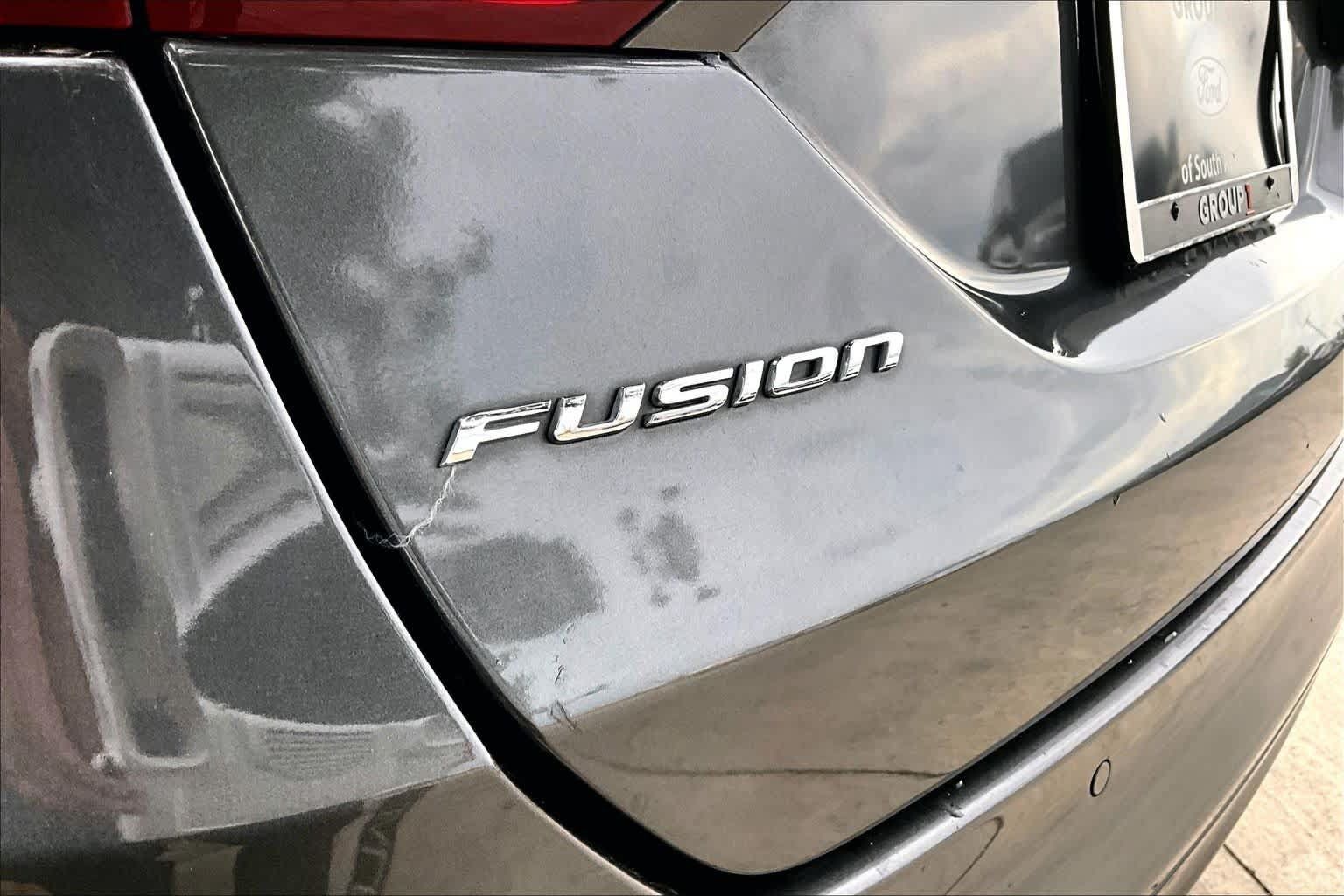 Used 2015 Ford Fusion Titanium FWD image 10