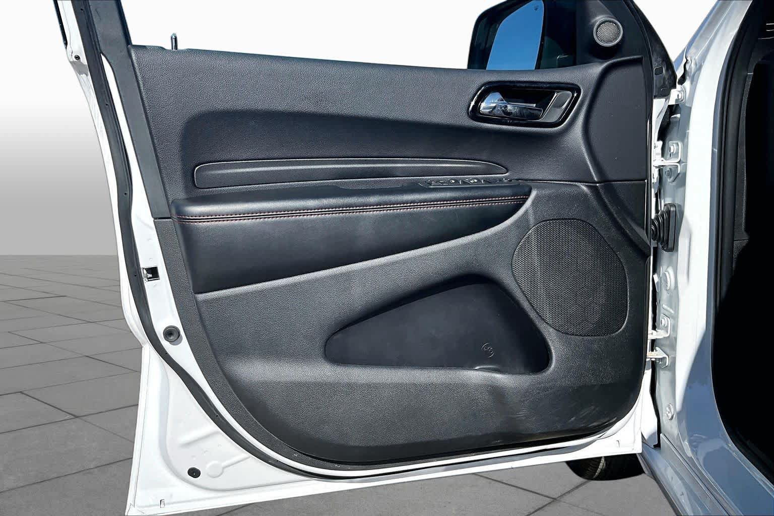 Used 2025 Dodge Durango GT RWD image 22