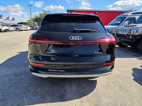 Used 2023 Audi e-tron Premium Plus w/ Premium Plus Package image 6