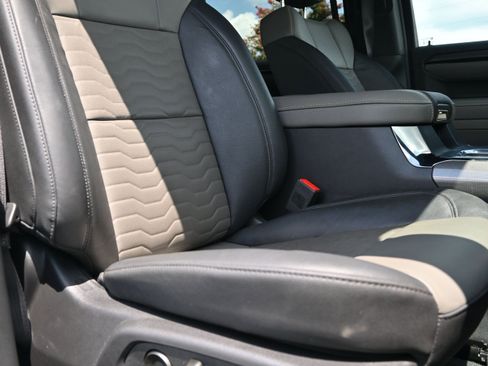 Used 2024 Chevrolet Silverado 1500 ZR2 w/ Technology Package image 32