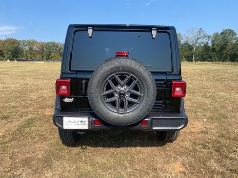 New 2025 Jeep Wrangler Sport S image 6