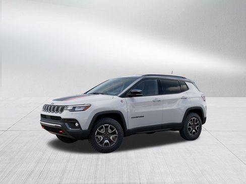 New 2026 Jeep Compass Trailhawk image 2