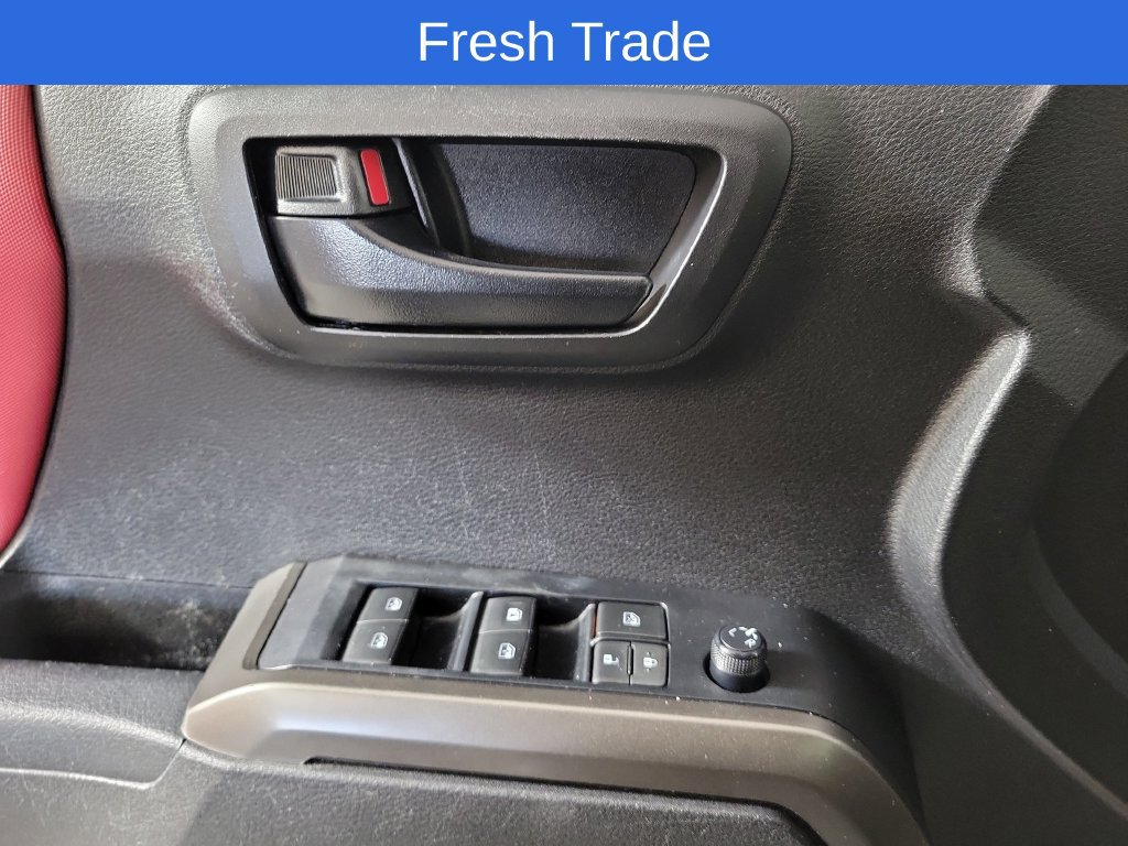 Used 2022 Toyota Tacoma SR5 w/ SR5 Appearance Package (SM) RWD image 16