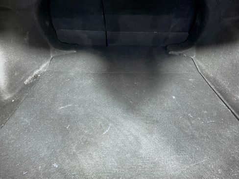 Used 2025 Toyota Corolla LE FWD image 40