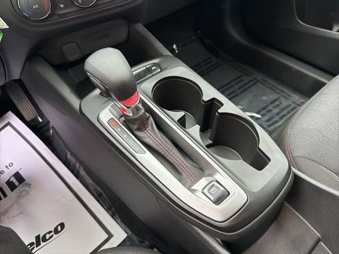 Used 2024 Chevrolet Trax RS w/ Driver Confidence Package image 32