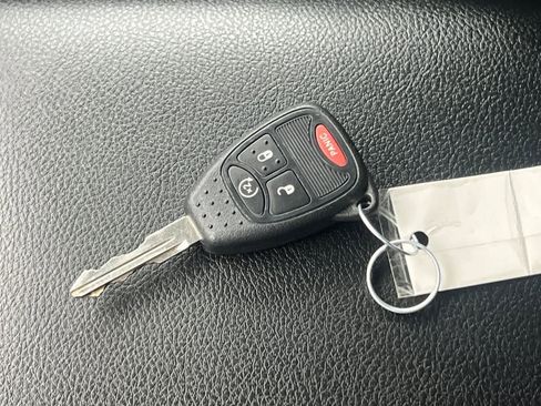 Used 2017 Jeep Wrangler Unlimited Rubicon w/ Connectivity Group image 25