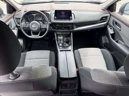 Used 2023 Nissan Rogue SV FWD image 25