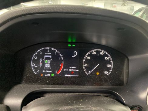 Used 2024 Honda HR-V EX-L image 36