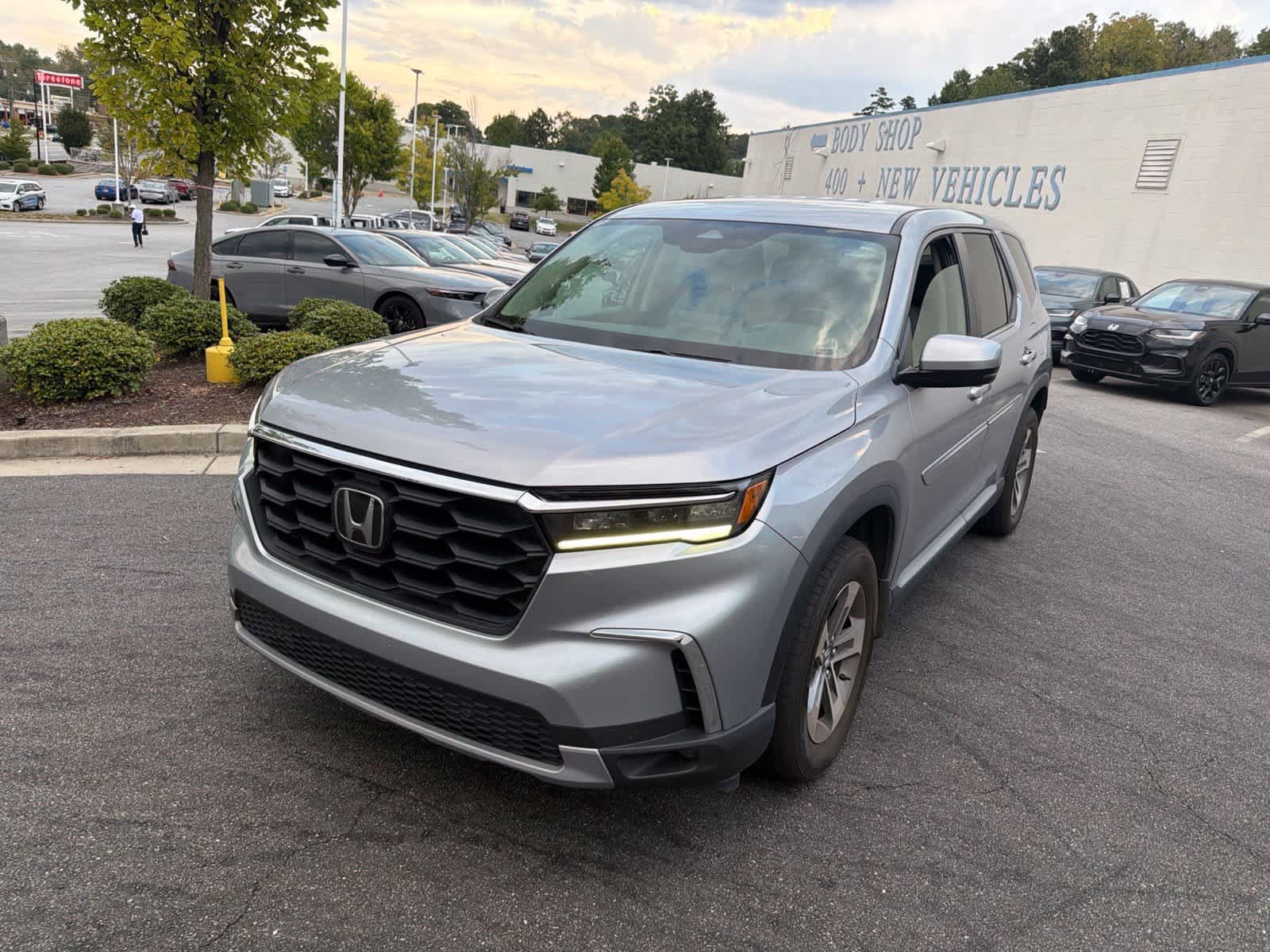 Certified 2025 Honda Pilot EX-L image 3