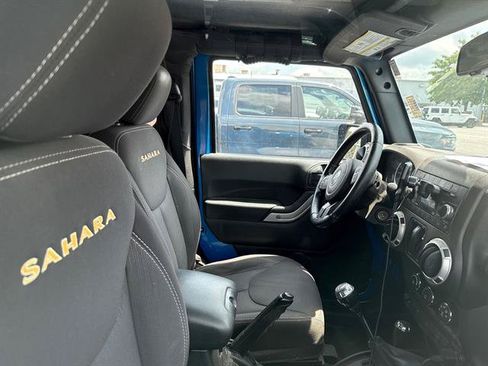 Used 2015 Jeep Wrangler Sahara AWD/4WD image 3