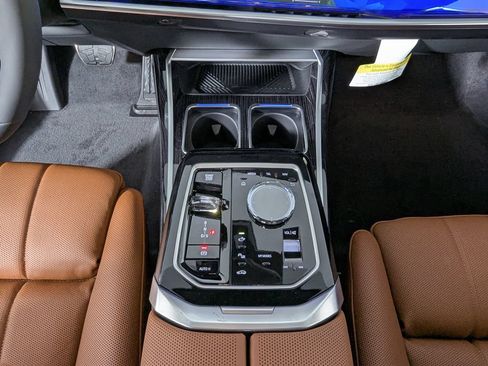 New 2026 BMW 750e xDrive AWD/4WD image 31