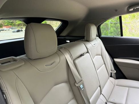 Used 2019 Cadillac XT4 Luxury image 32