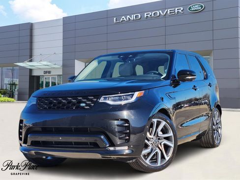 Used 2025 Land Rover Discovery Dynamic SE image 1