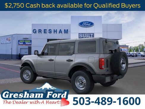 New 2025 Ford Bronco 4-Door image 4