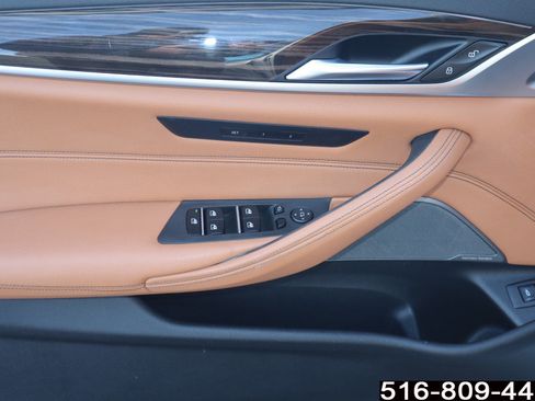 Used 2018 BMW 540i xDrive w/ Premium Package image 17