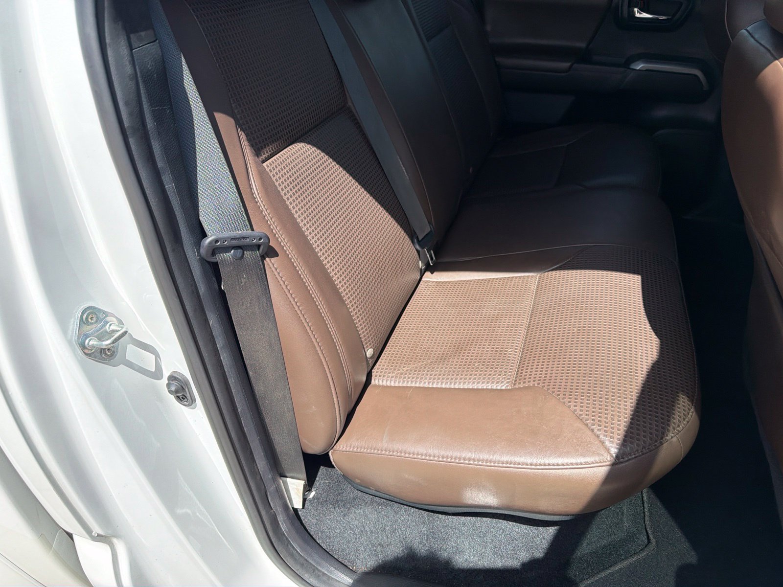 Used 2021 Toyota Tacoma Limited RWD image 23