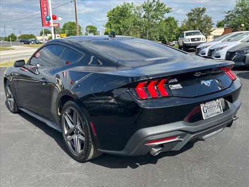 Used 2024 Ford Mustang Coupe RWD image 5