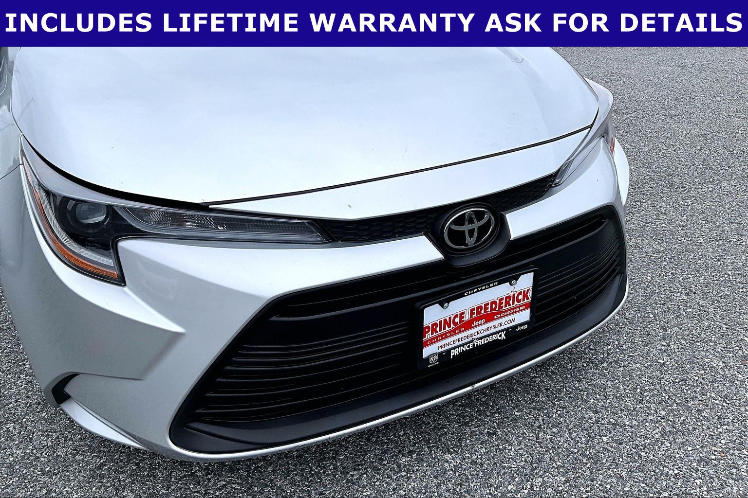Used 2024 Toyota Corolla LE FWD image 25
