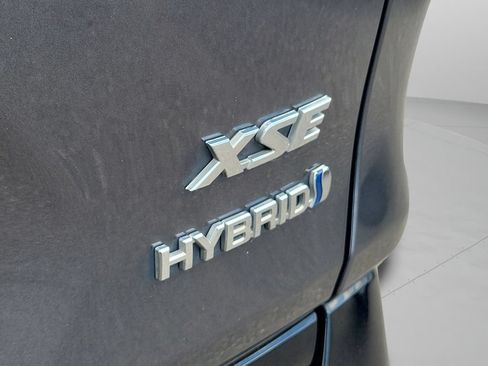 Used 2020 Toyota RAV4 XSE AWD/4WD image 37