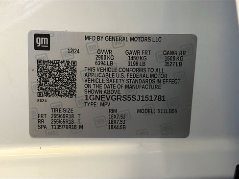 Used 2025 Chevrolet Traverse LT AWD/4WD image 12