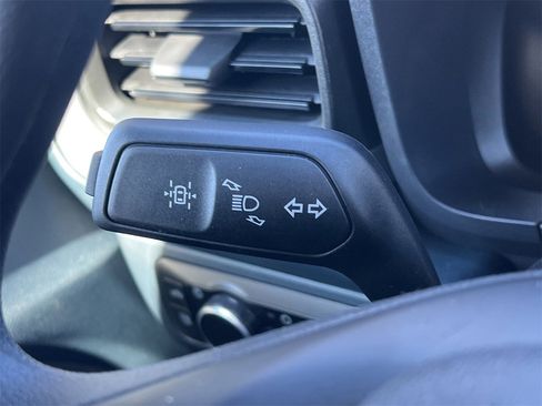 New 2025 Ford Maverick XL image 10