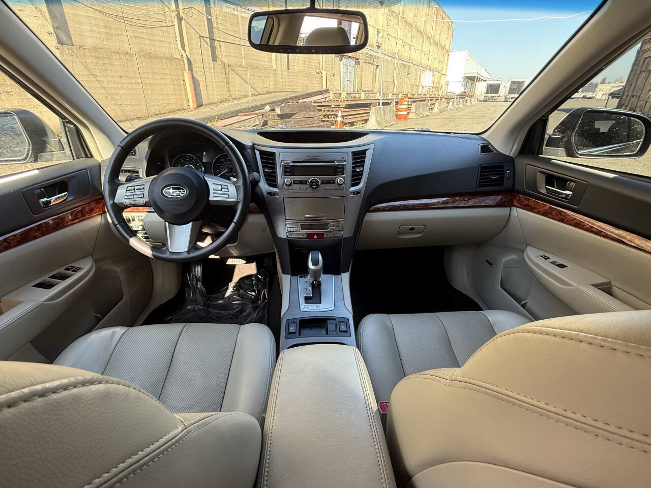 Used 2011 Subaru Outback 2.5i Limited AWD/4WD image 49