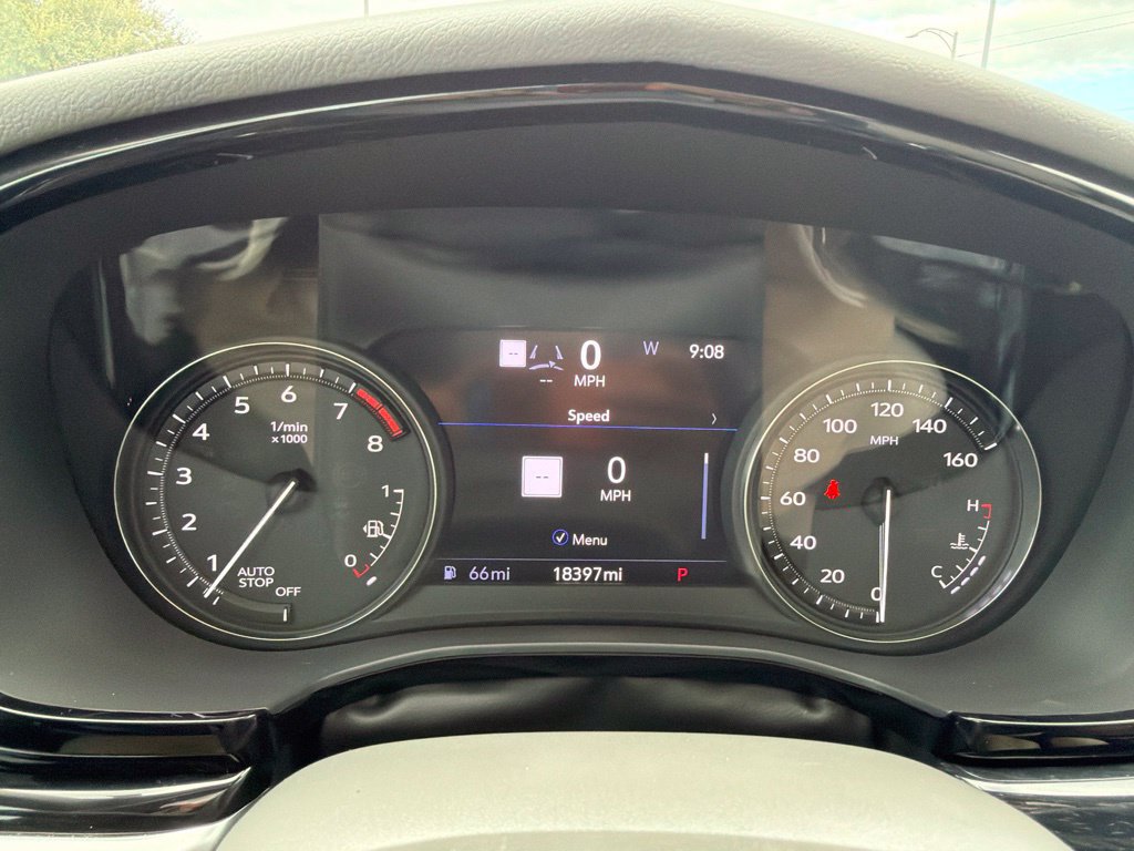 Used 2024 Cadillac XT6 Premium Luxury w/ Technology Package FWD image 17