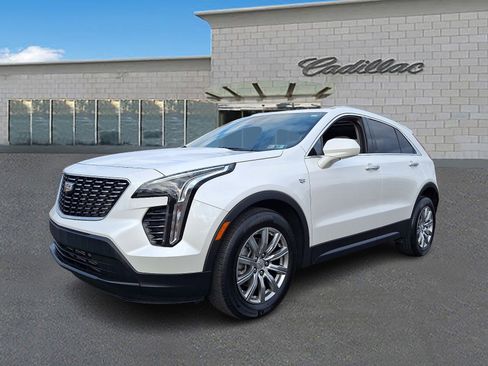 Used 2020 Cadillac XT4 Luxury w/ Cold Weather Package image 1
