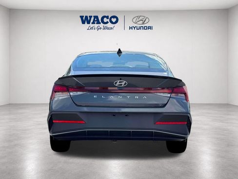 Used 2026 Hyundai Elantra Sport FWD image 8