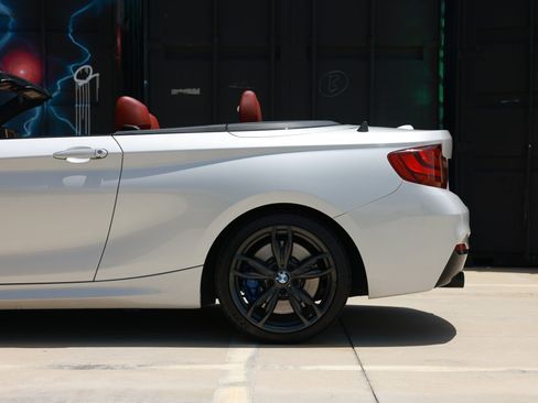 Used 2017 BMW M240i Convertible RWD image 29