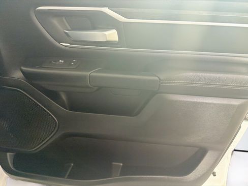 Used 2023 RAM 1500 Big Horn AWD/4WD image 32