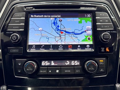 Used 2017 Nissan Maxima SR w/ Midnight Edition image 18