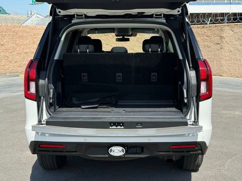 Certified 2025 Ford Expedition Active AWD/4WD image 15