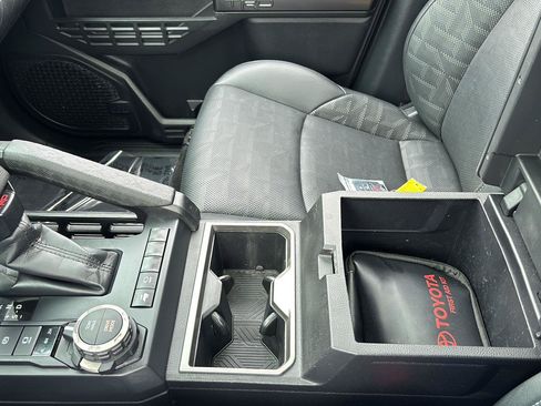 Used 2024 Toyota Tacoma TRD Sport w/ TRD Sport Premium Package AWD/4WD image 36