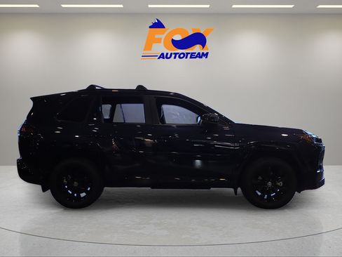 New 2026 Toyota RAV4 SE AWD/4WD image 5
