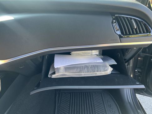 Used 2021 Kia Stinger GT2 image 36